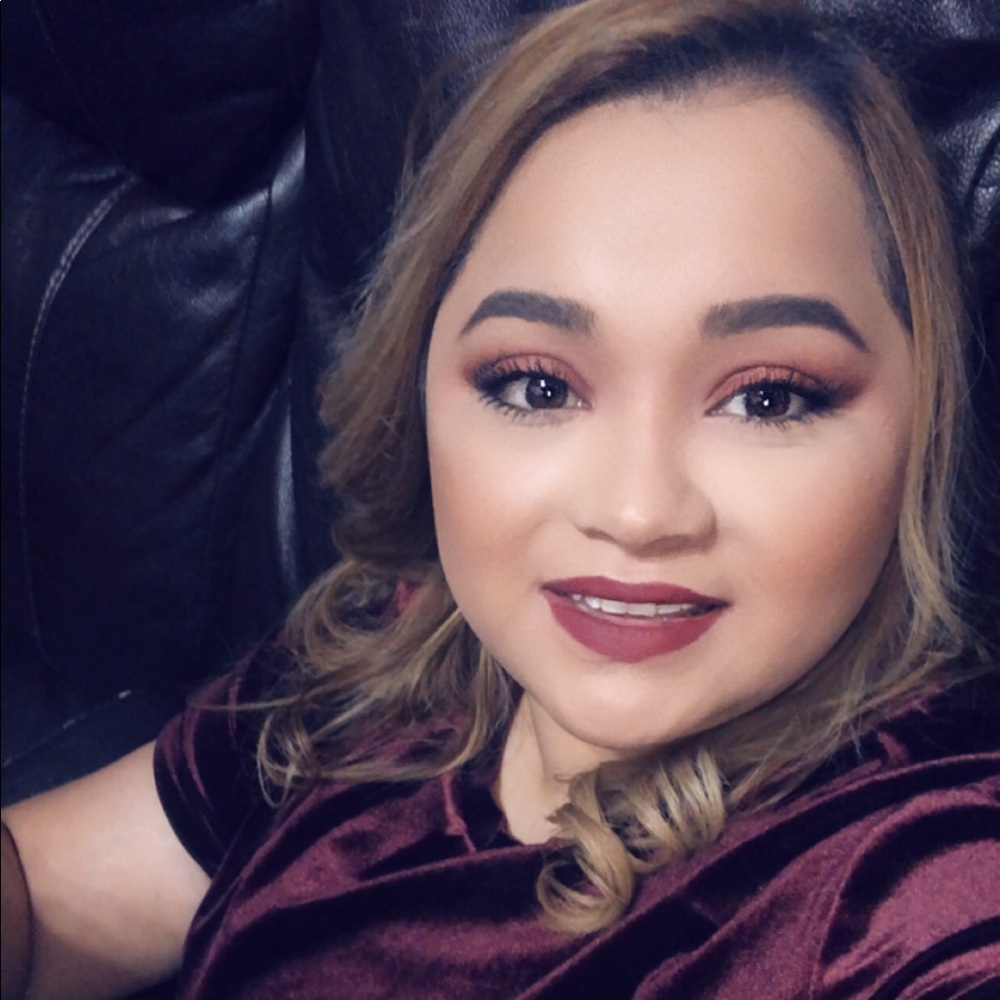 Meet your Posher, Mayra